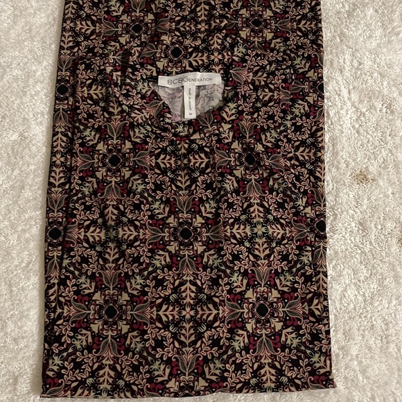 Dress - Picture 4 of 4